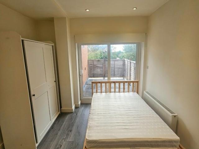 Flat for rent in London Borough of Hounslow, Greater London