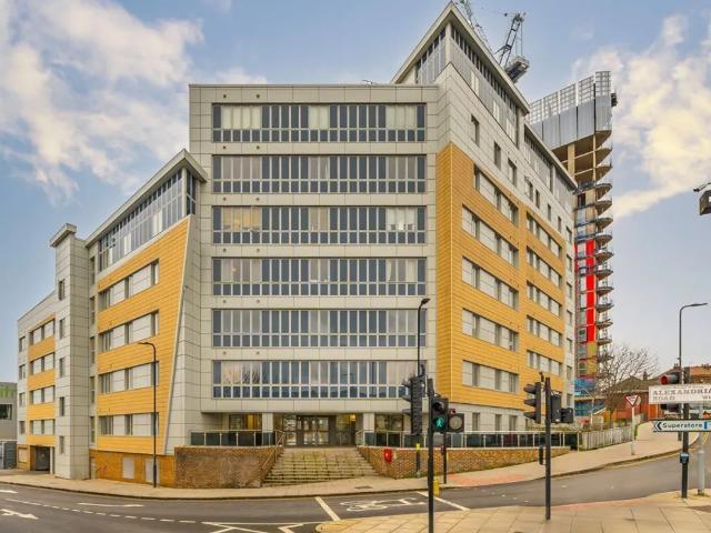 Apartment for rent in West Ealing, Greater London