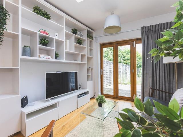 Flat for rent in London Borough of Brent, Greater London