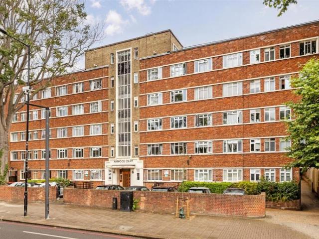 Flat for rent in London Borough of Wandsworth, Greater London