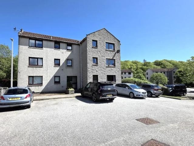 Flat for rent in Ballindoch, Scotland