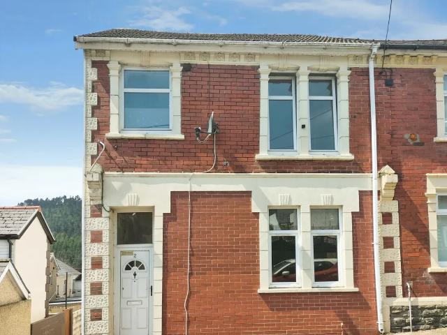 Flat for rent in Abertillery