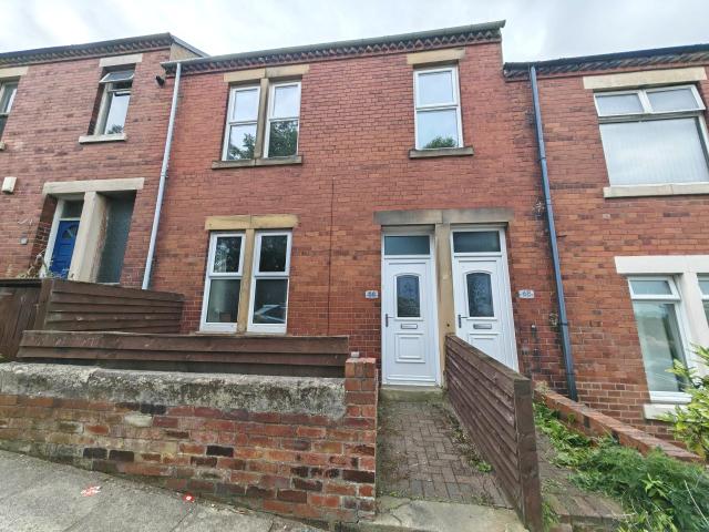 Flat for rent in Pelaw, Tyne And Wear