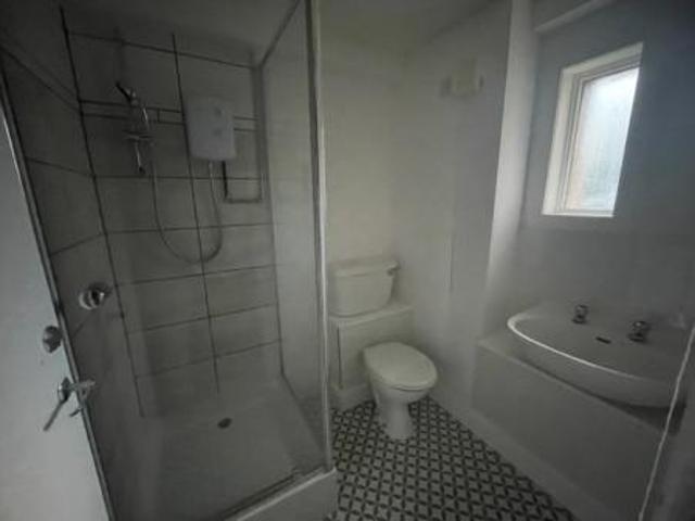Flat for rent in Whitfield, Scotland