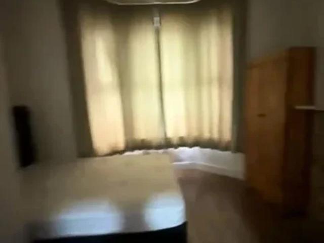 Flat for rent in London Borough of Newham, Greater London