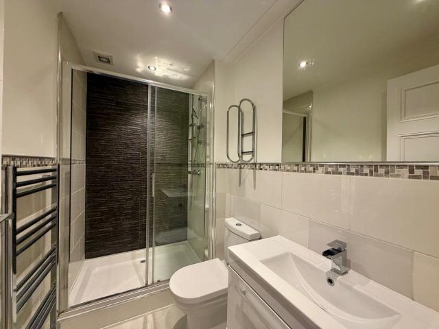 Flat for rent in Dunbeth, Coatbridge