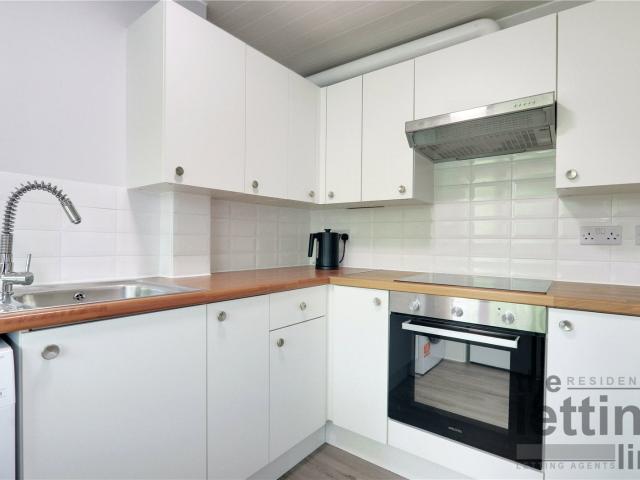 Flat for rent in London Borough of Enfield, Greater London
