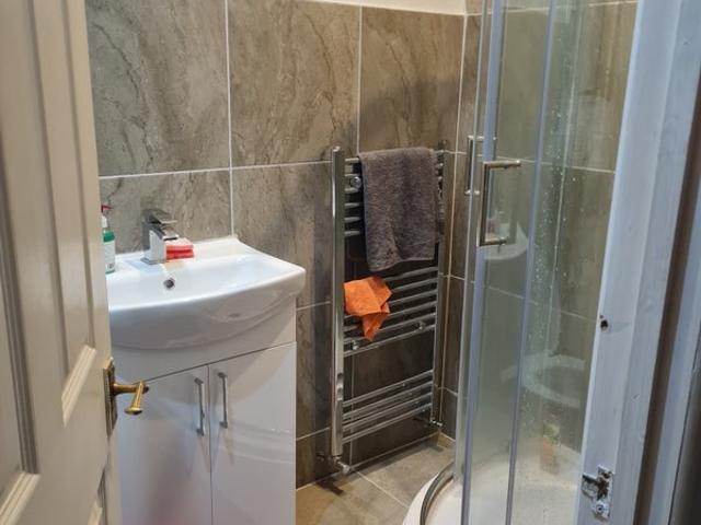 Flat for rent in Tonypandy, Penygraig