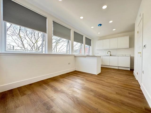 Flat for rent in Spring Park, Luton