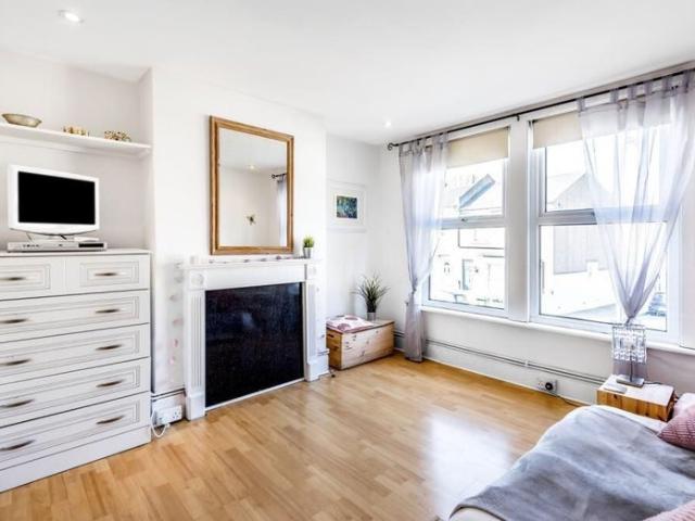 Flat for rent in Royal Borough of Greenwich, Greater London