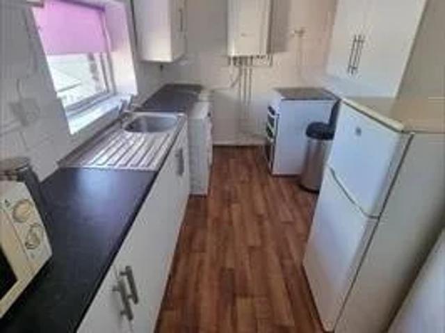 Flat for rent in Kensington, Calderstones