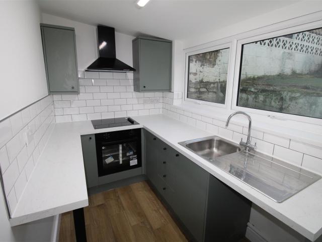 Flat for rent in Mountain Ash West, Ynysboeth