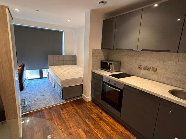 Flat for rent in City Centre, South Yorkshire