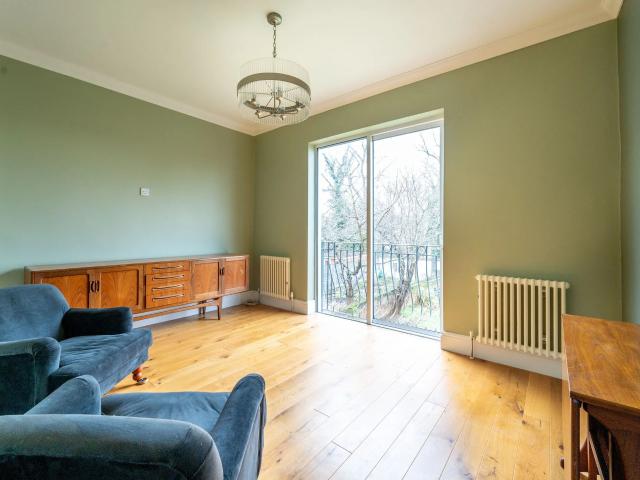 Flat for rent in Forest Gate, Greater London