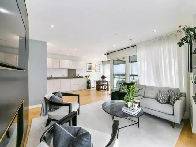 Flat for rent in Isle Of Dogs, Greater London