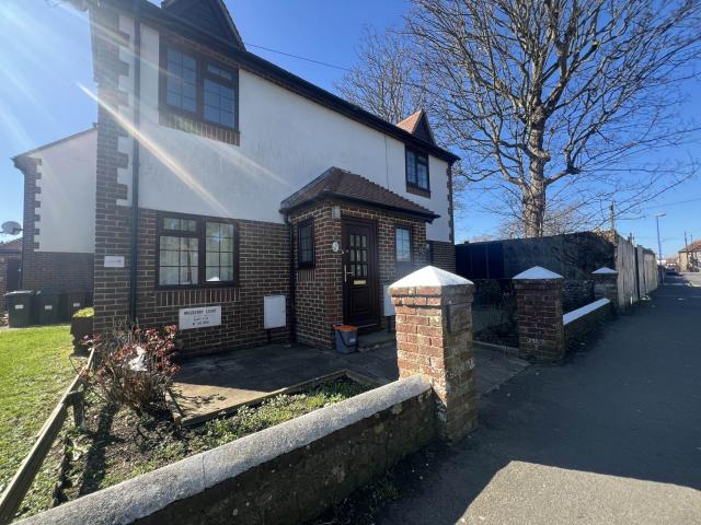 Flat for rent in Littlecote, West Sussex