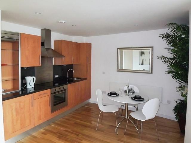 Flat for rent in Steander, Leeds