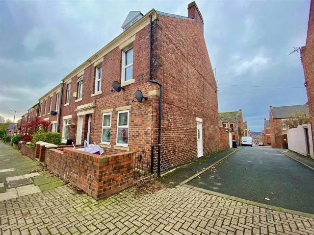 Flat for rent in Bensham, Tyne And Wear