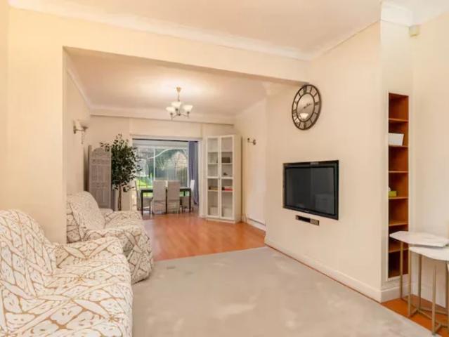 Flat for rent in Watford Heath, Watford