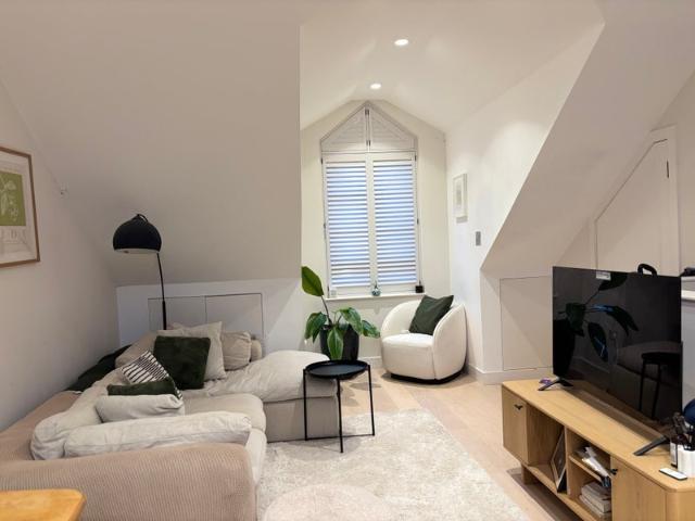 Flat for rent in Charlton, Greater London
