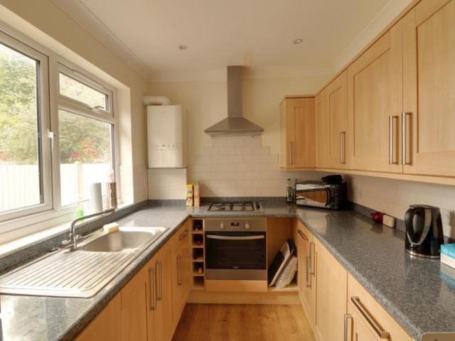 Flat for rent in Charlton, Greater London