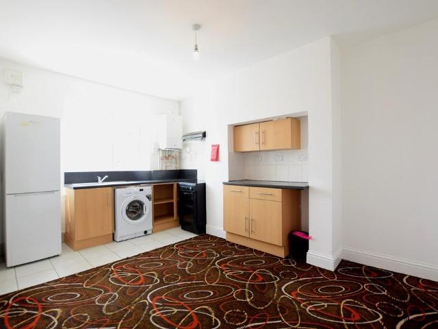 Flat for rent in London Borough of Redbridge, Greater London