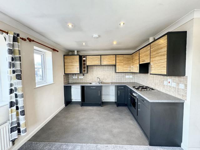 Flat for rent in Lambrook, Rumwell
