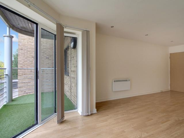 Flat for rent in The Groves, York