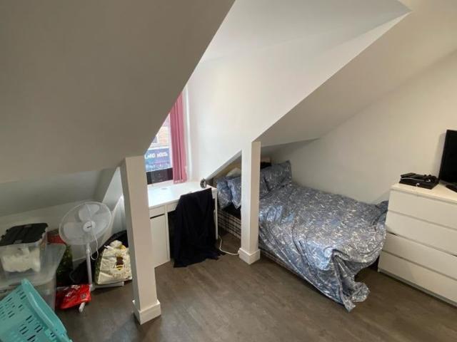 Flat for rent in Broomfield, South Yorkshire
