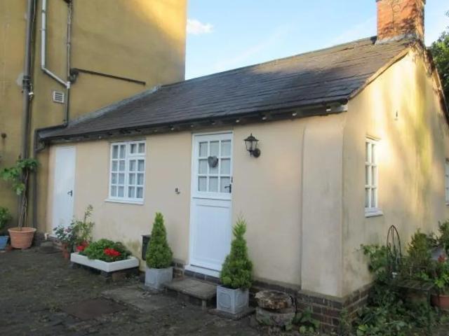 Flat for rent in Solihull, West Midlands