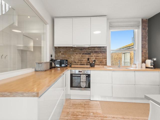 Flat for rent in Fulham, Sands End