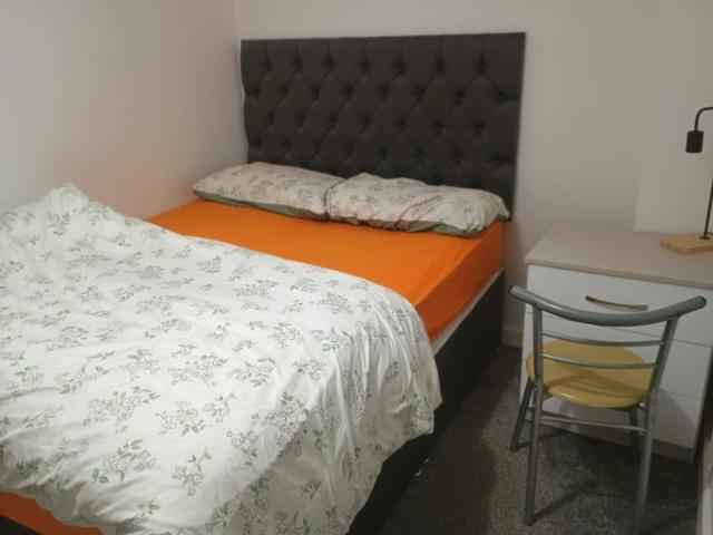 Flat for rent in Gorse Hill, Trafford Park