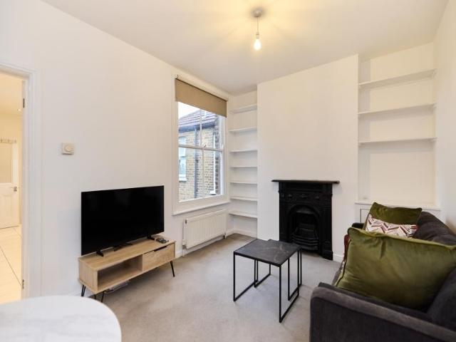 Flat for rent in Streatham, Greater London
