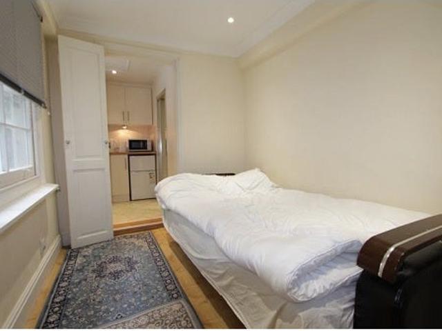 Flat for rent in Paddington, Greater London
