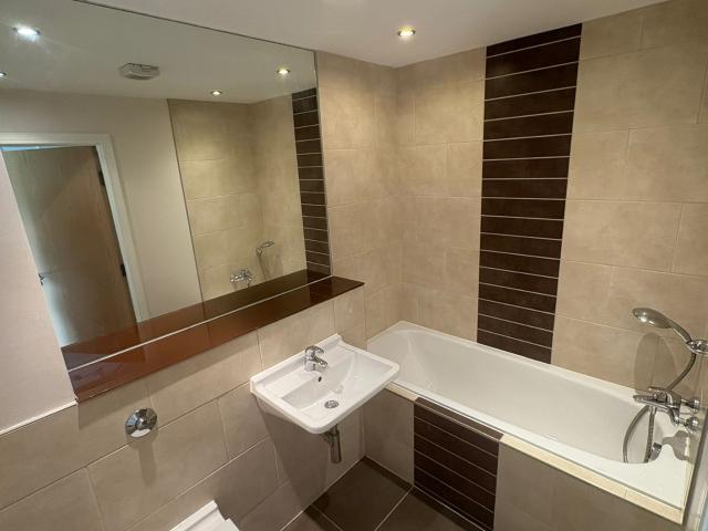 Flat for rent in Edgworth