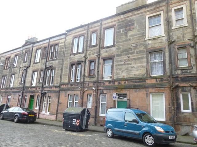 Flat for rent in Hillside, Leith