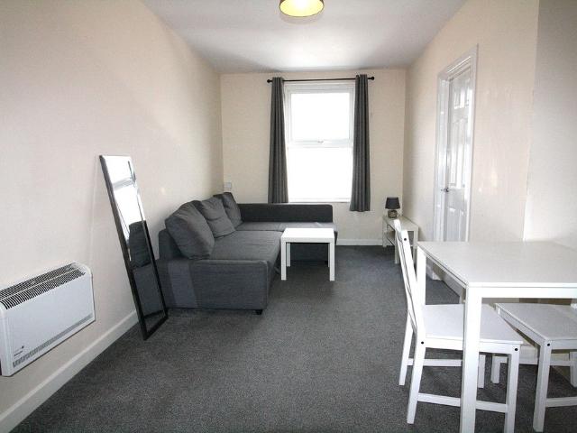 Flat for rent in Darfield, Barnsley