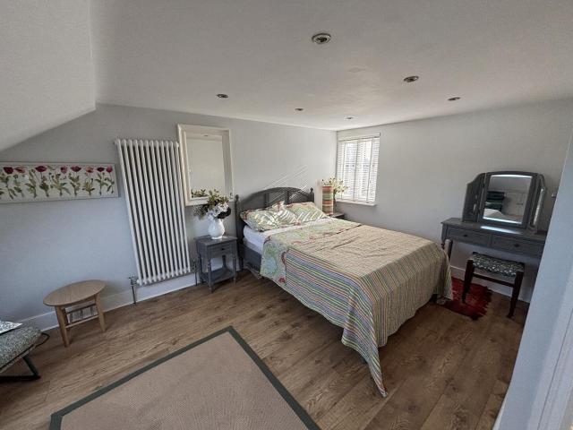 Flat for rent in London Borough of Croydon, Greater London