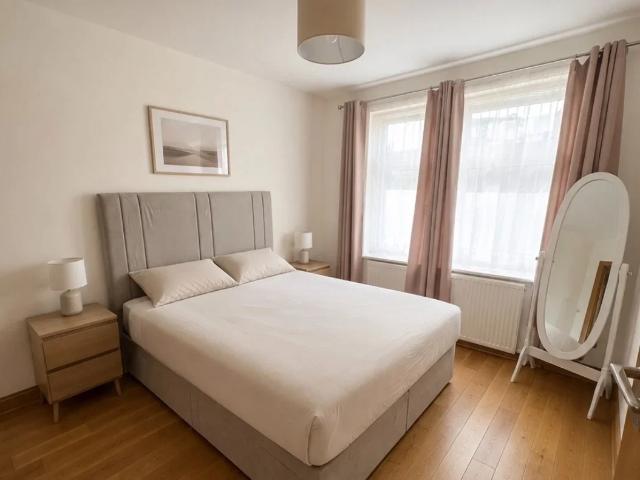 Flat for rent in Tolworth, Greater London
