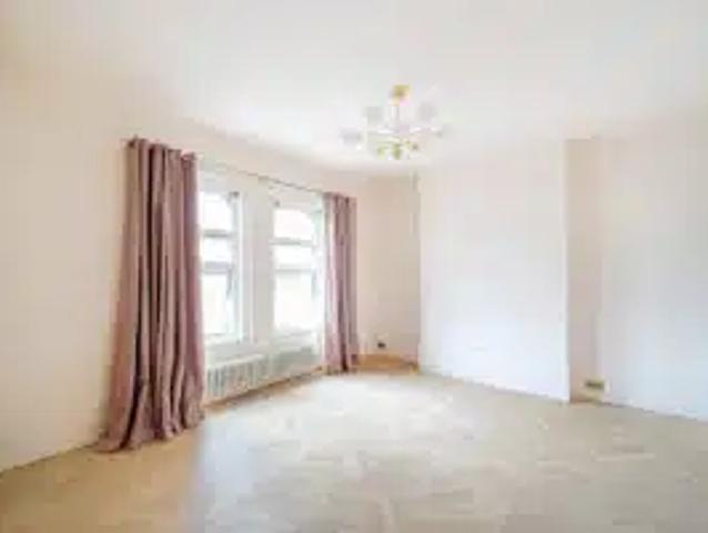 Flat for rent in Wallington, Greater London