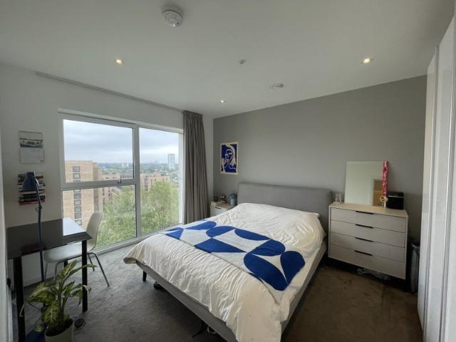 Flat for rent in East Village, Greater London