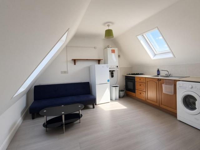 Flat for rent in London Borough of Hounslow, Greater London