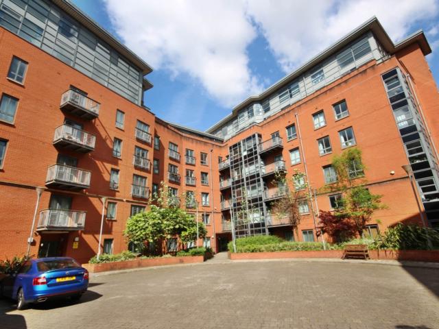 Flat for rent in Hulme, Manchester