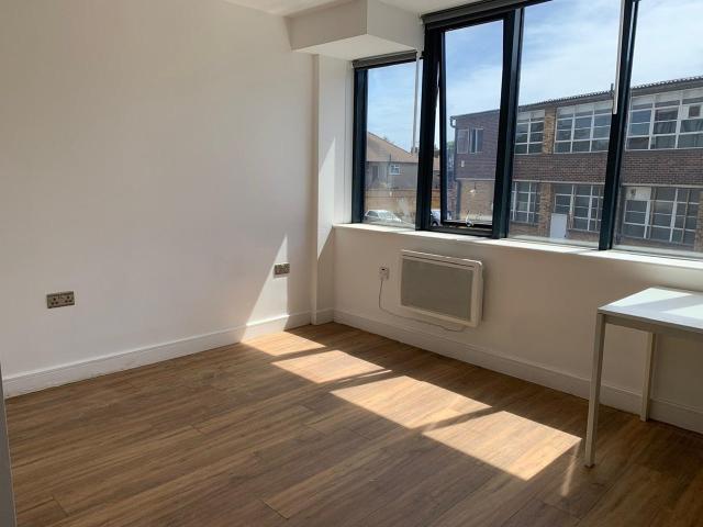 Flat for rent in Wealdstone, Greater London
