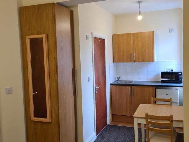 Flat for rent in Slough