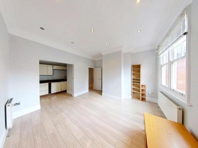 Flat for rent in Knighton, Old Wharf
