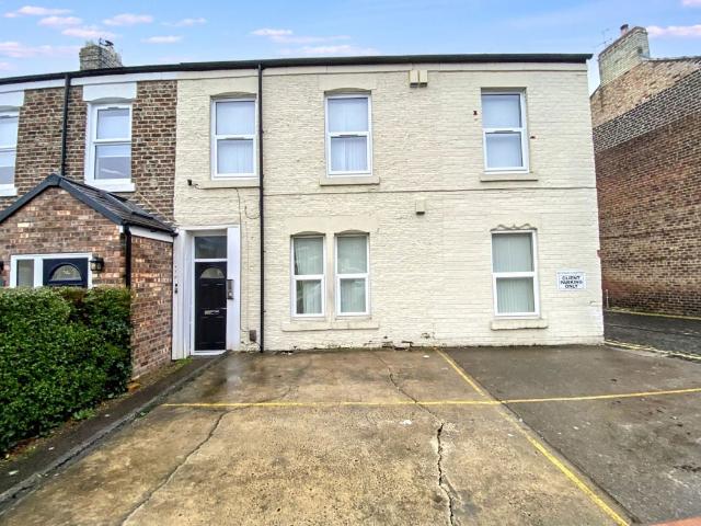 Flat for rent in Gosforth, Tyne And Wear