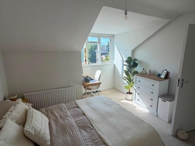 Flat for rent in London Borough of Wandsworth, Greater London