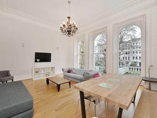 Flat for rent in South Kensington, Greater London