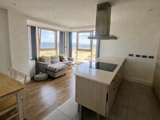 Flat for rent in Cardiff International Sports Village, Falcon Lodge